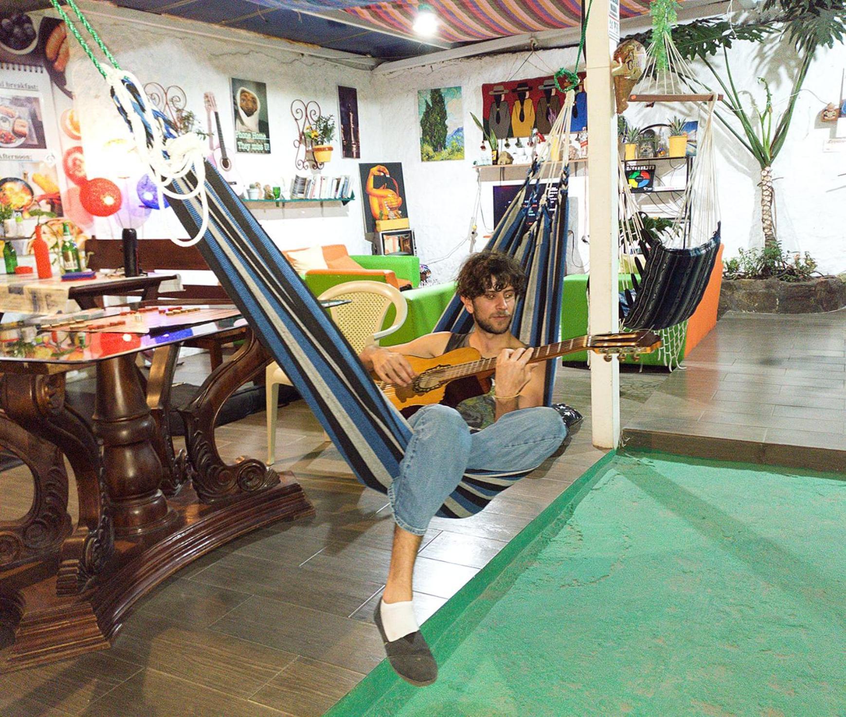 Hostal Inti Raymi Backpackers Baños Екстериор снимка